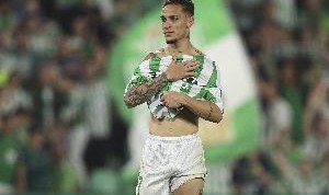 世俱杯下注-记者：贝蒂斯签安东尼今天不会达协议，曼联想加买断或共享所有权