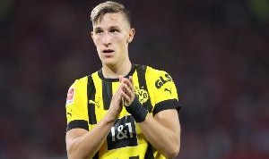 图片报：施洛特贝克明夏将出任多特队长，多名球员竞争副队长职位