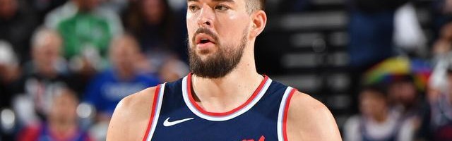 祖巴茨：我很喜欢球队休赛季的操作 我们解决了所有的弱点