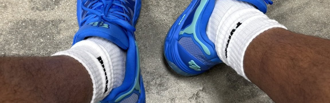 早日康复！哈利伯顿更新社媒：能再次穿上两只鞋的感觉太好了