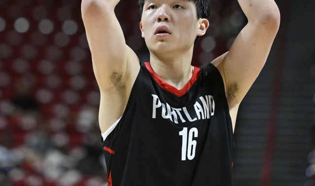 美媒：杨瀚森下肢力量&amp;对抗不足 他要进行增肌&amp;关节强化训练